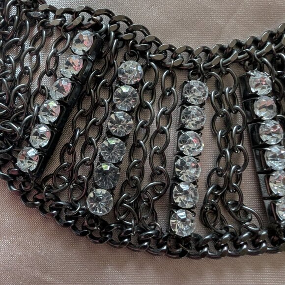 Statement Chain link black/Charcoal necklace - Picture 3 of 7